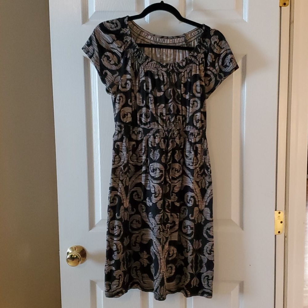 Sonoma black dress with beige swirl design